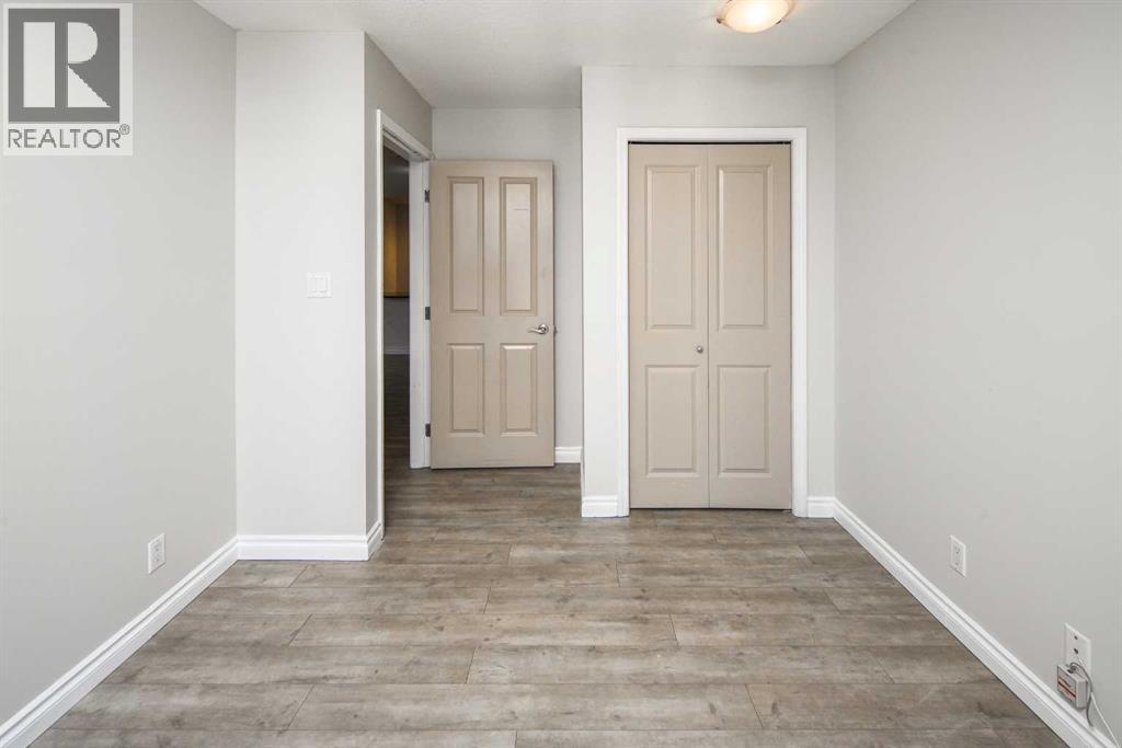 #1305 650 10 Street SW - 19