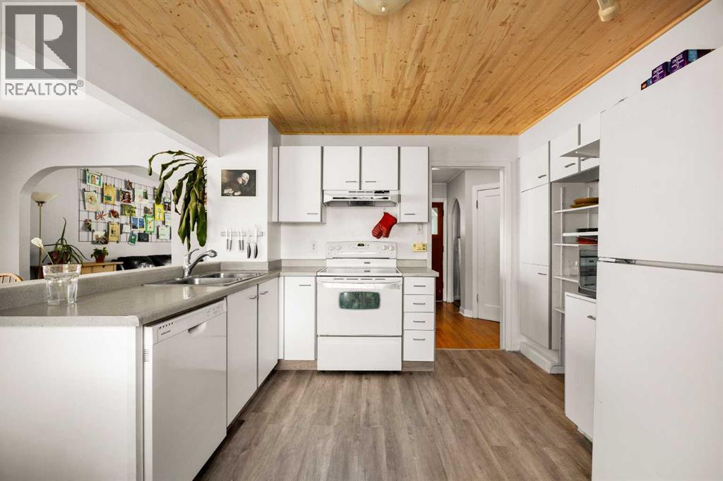 2507 15A Street SW - 11