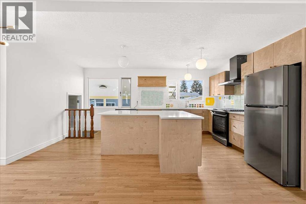 90 Armstrong Crescent SE - 5