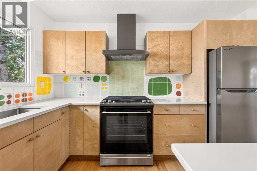 90 Armstrong Crescent SE - 8