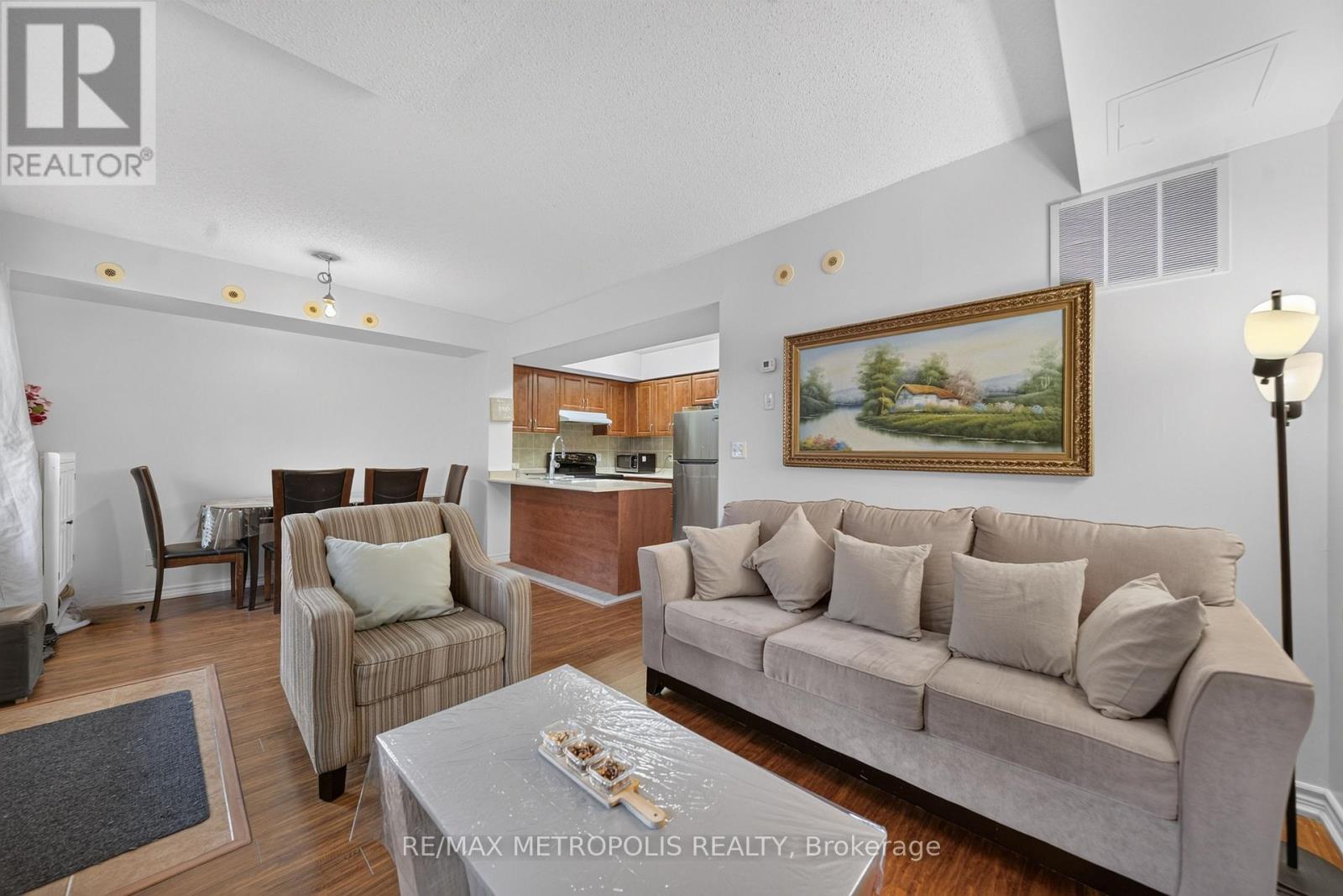 #1003 3035 FINCH AVENUE W - 11