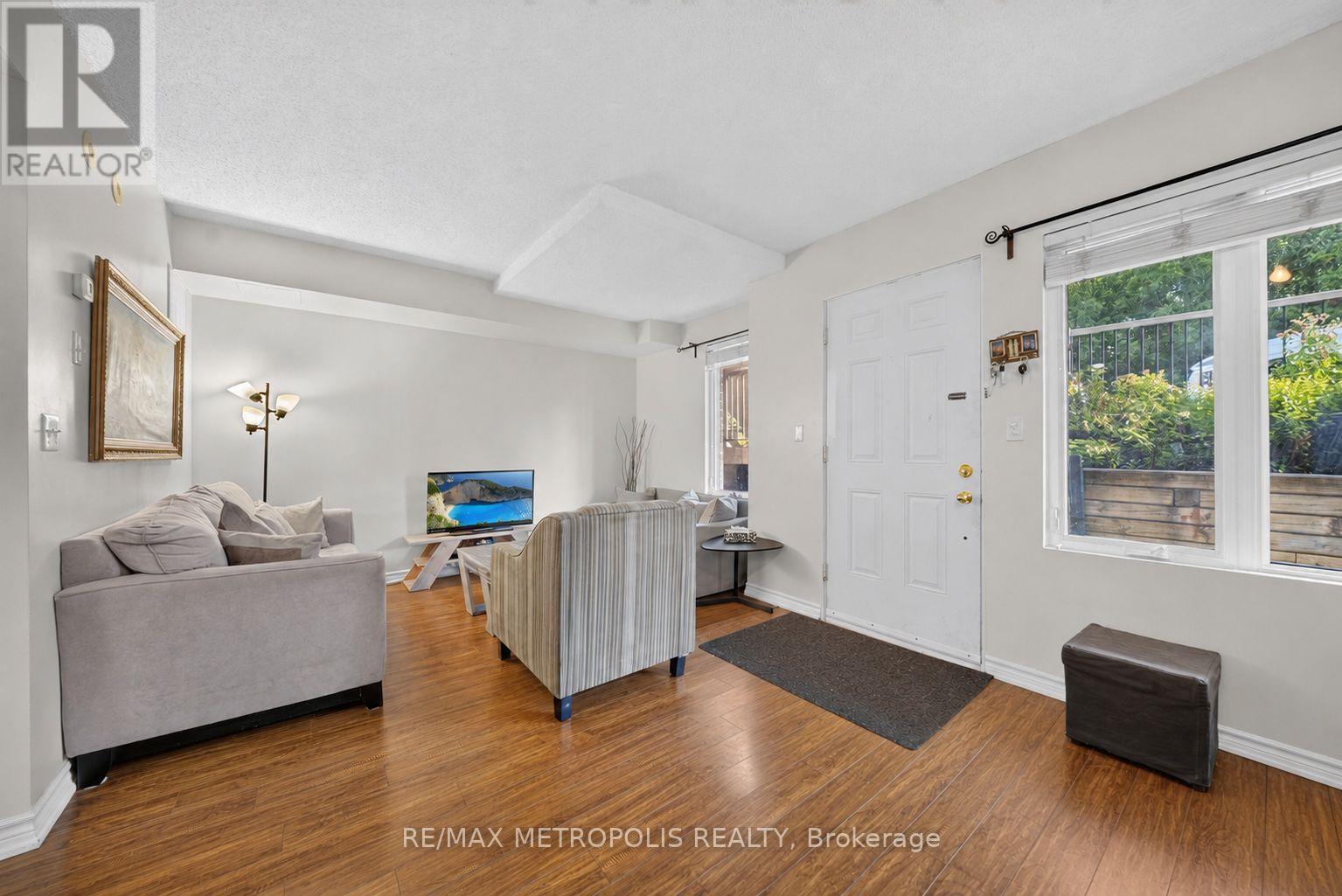 #1003 3035 FINCH AVENUE W - 13