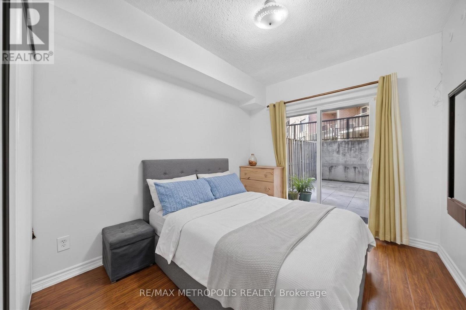 #1003 3035 FINCH AVENUE W - 26