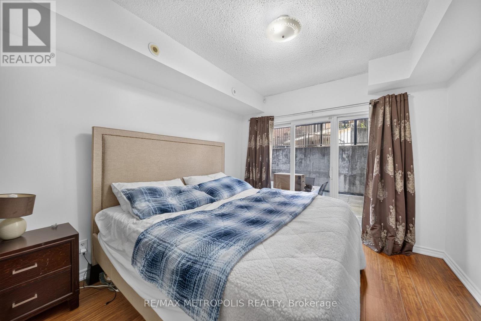 #1003 3035 FINCH AVENUE W - 29