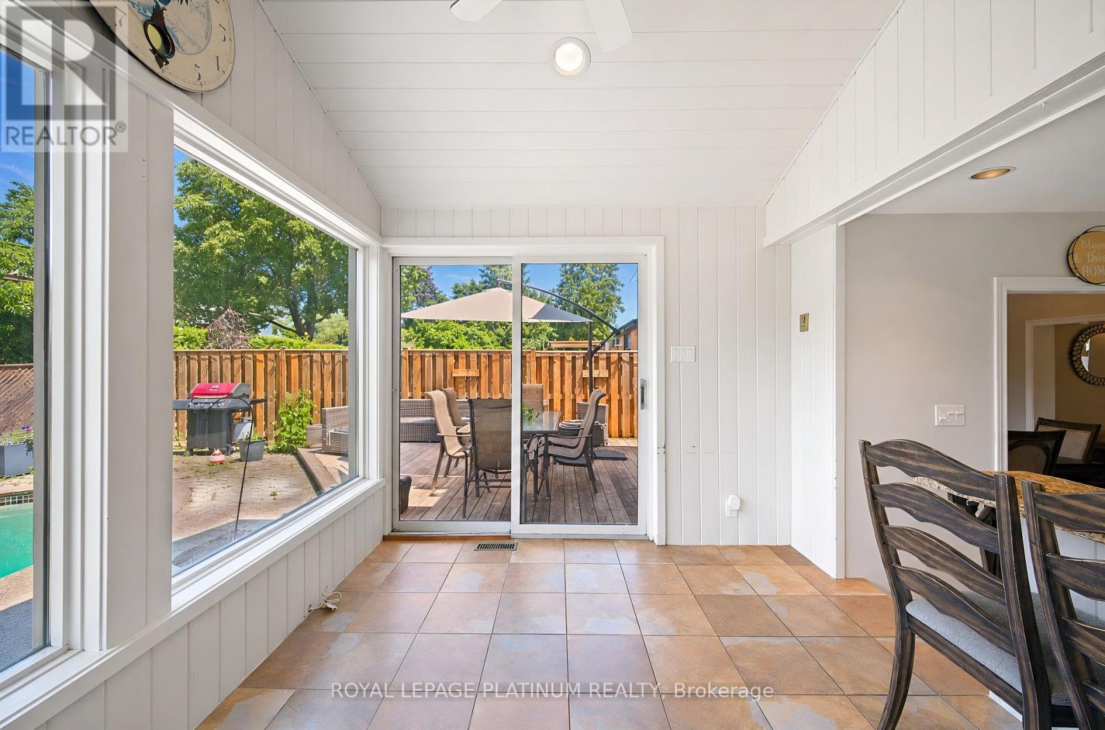 47 PARKVIEW PLACE - 17