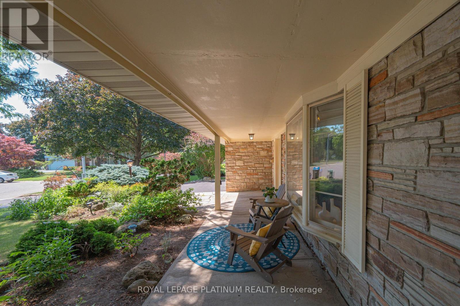 47 PARKVIEW PLACE - 4