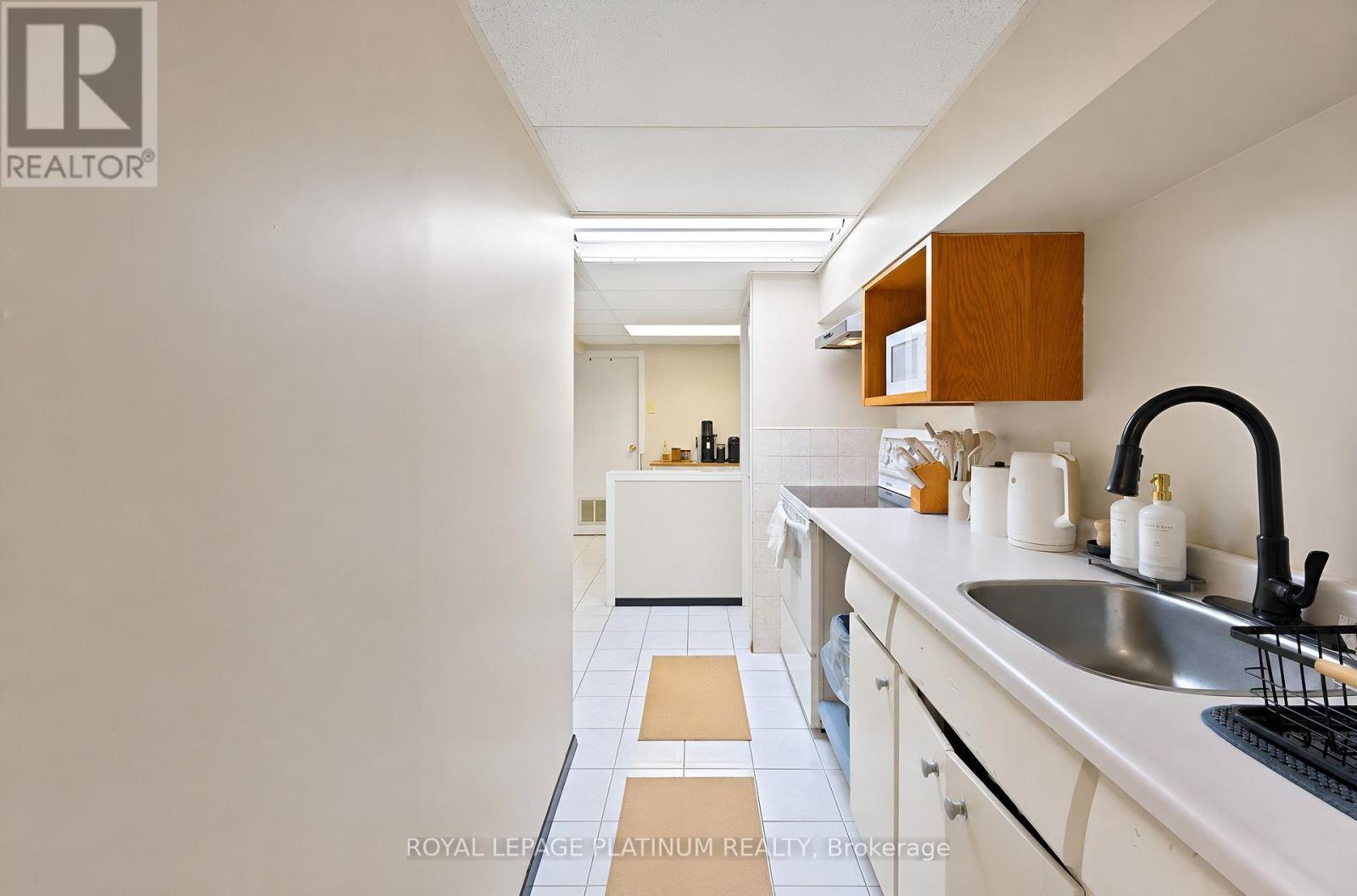 47 PARKVIEW PLACE - 43