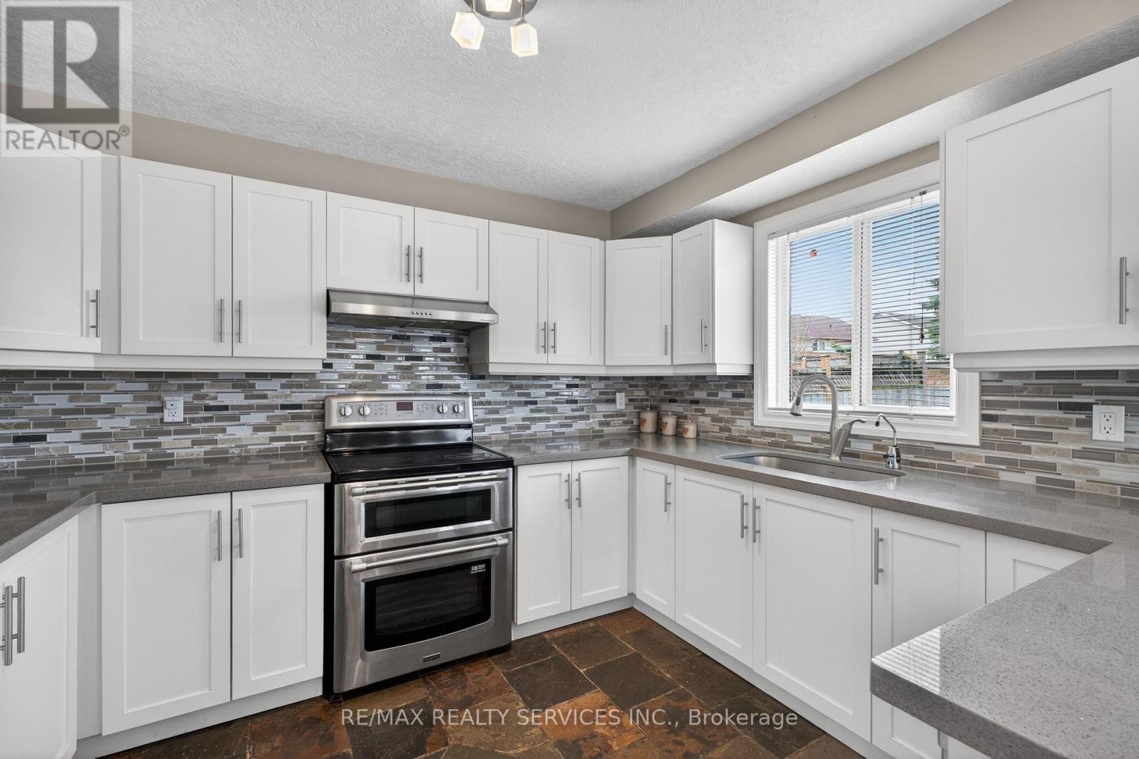 70 HUNTER ROAD - 15