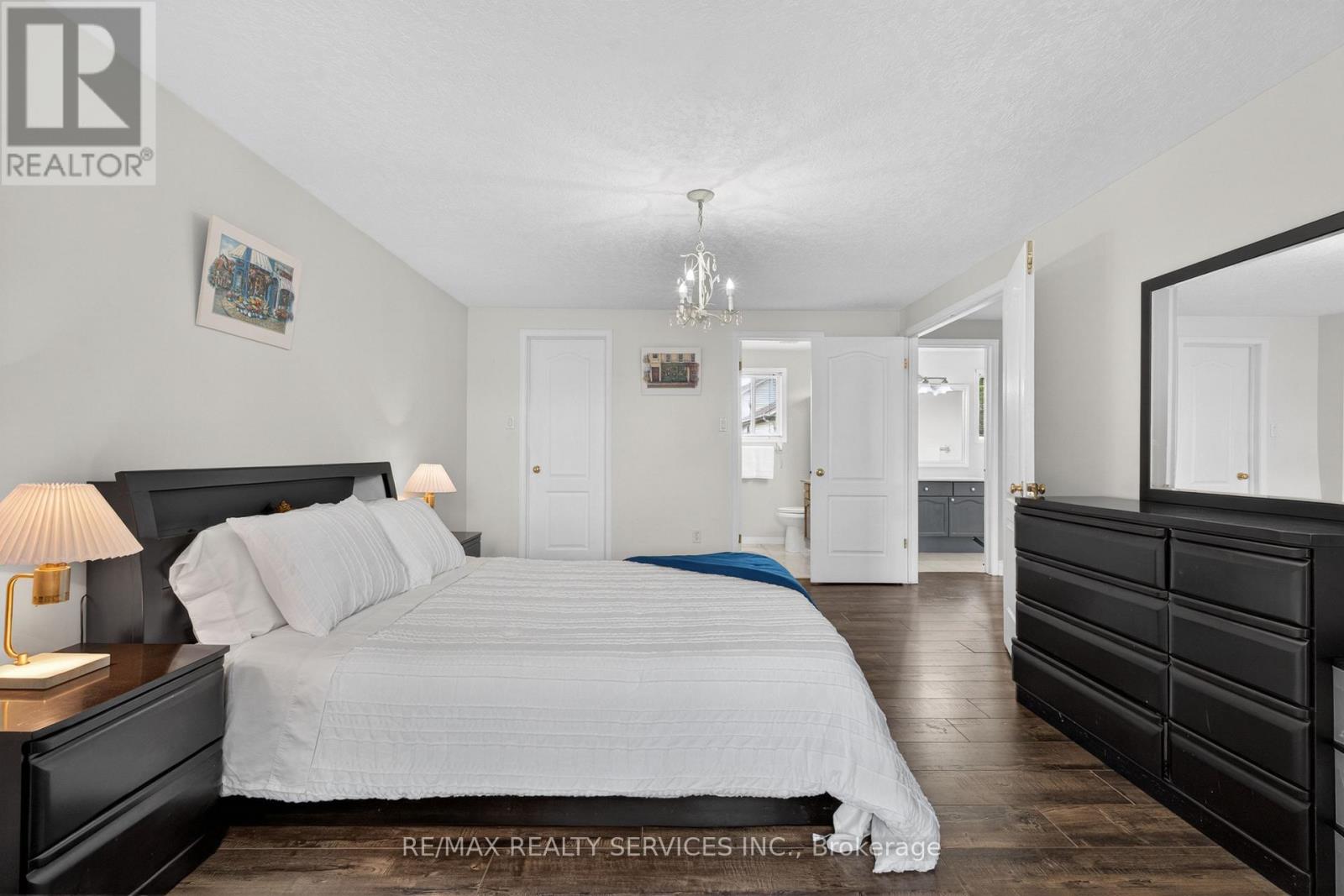 70 HUNTER ROAD - 43