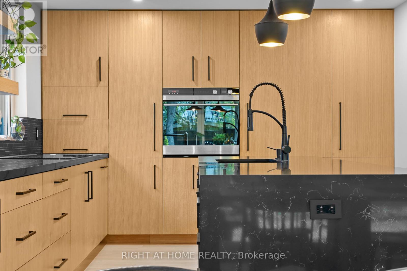 10 WINGROVE HILL - 14