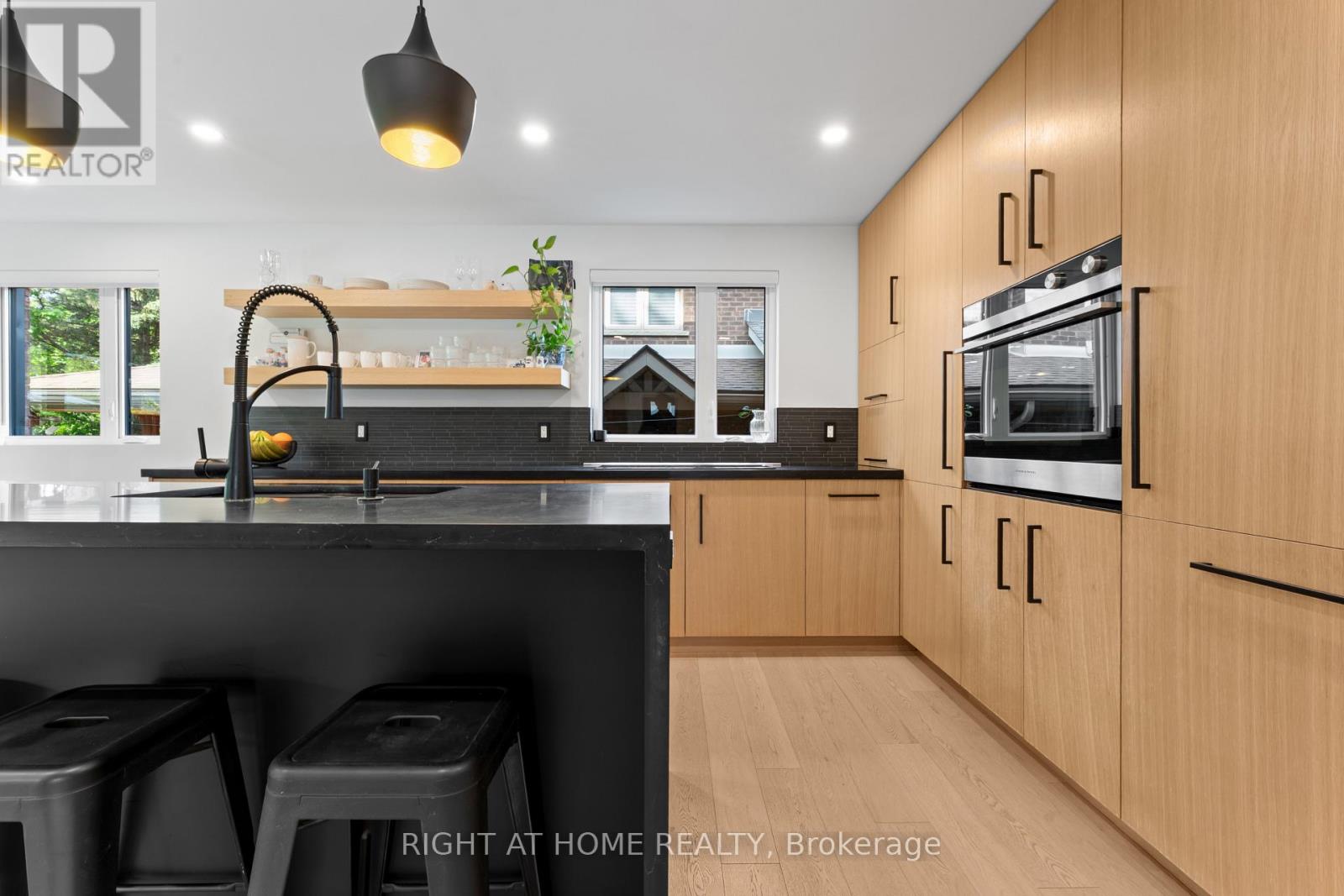 10 WINGROVE HILL - 15