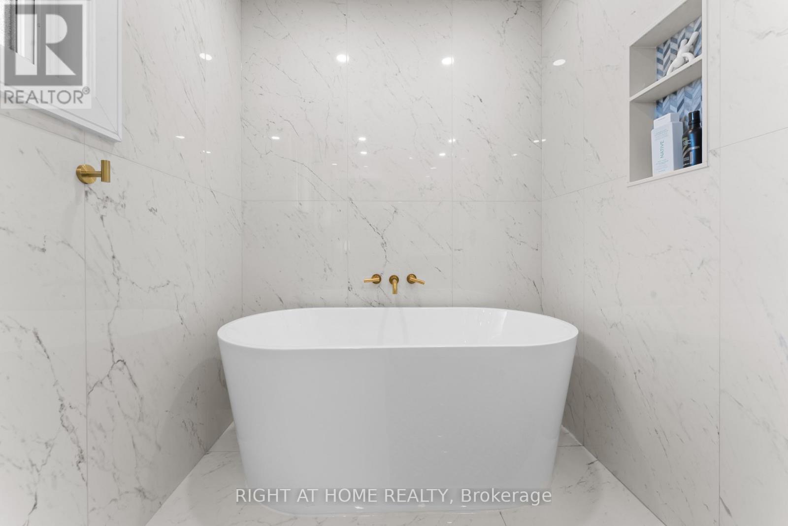 10 WINGROVE HILL - 32