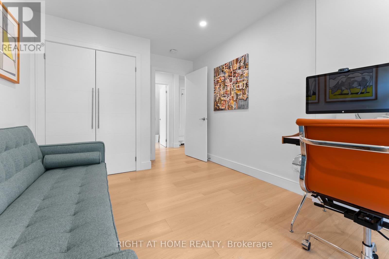 10 WINGROVE HILL - 40