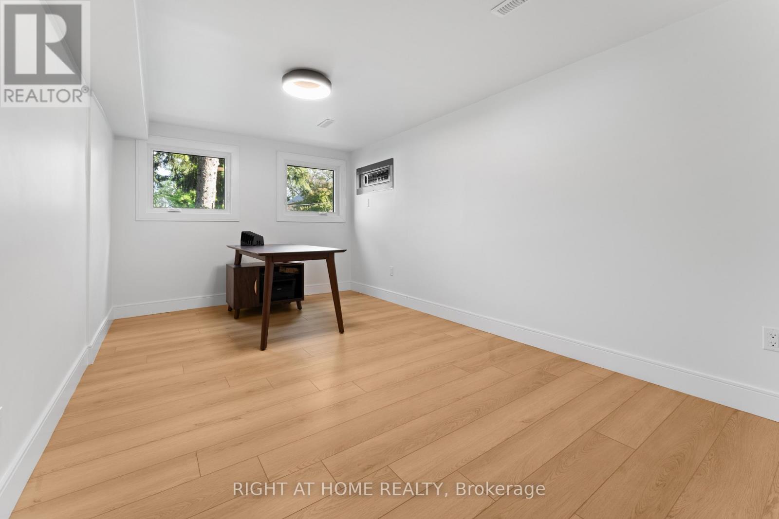 10 WINGROVE HILL - 43