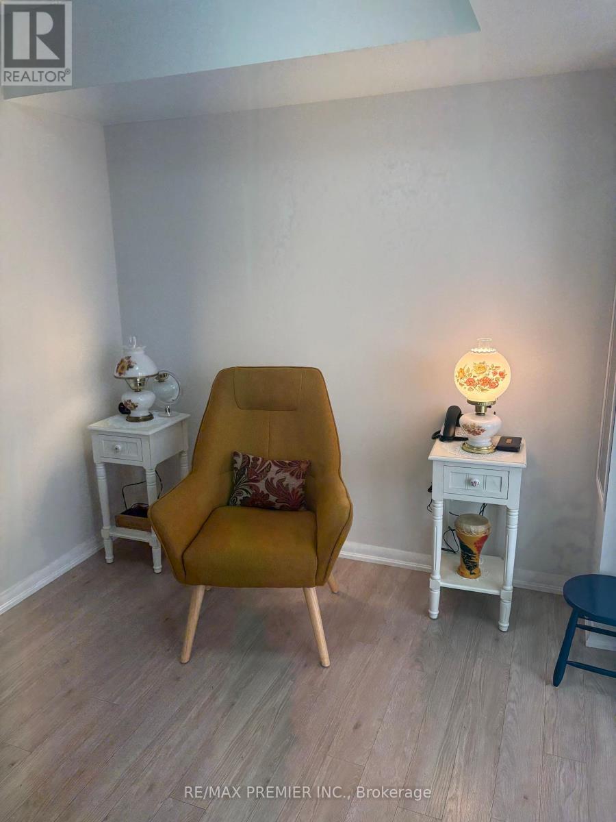 #406 800 LAWRENCE AVENUE W - Image 12