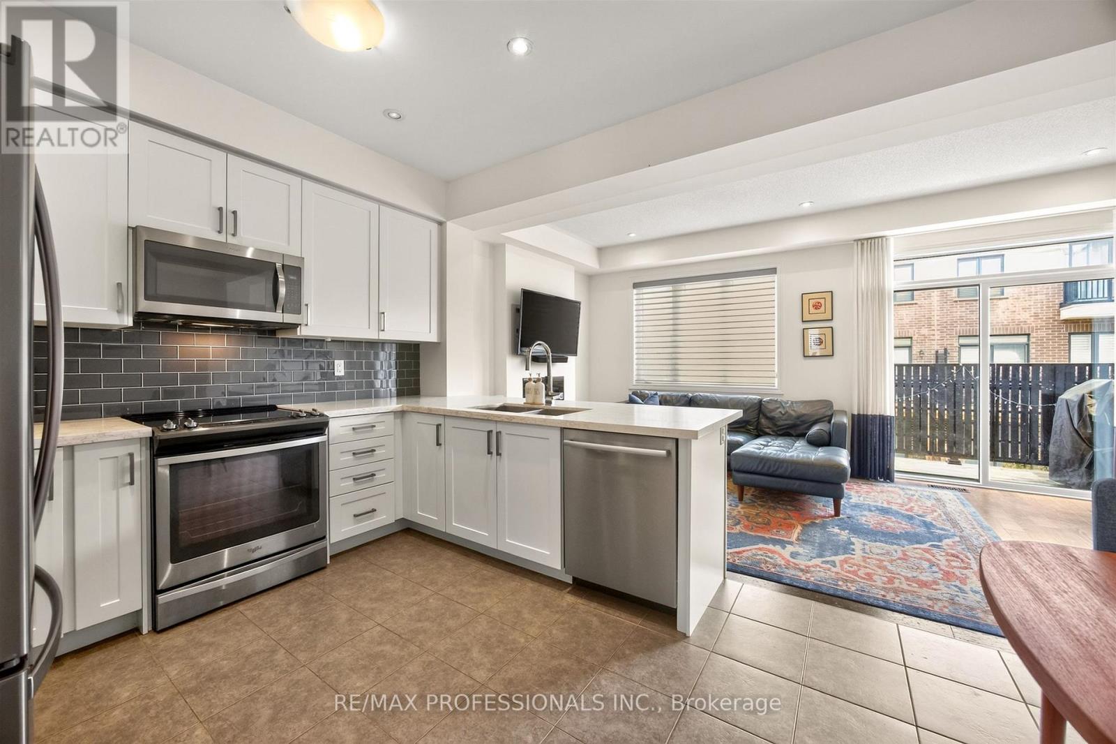 122 THOMAS FISHER DRIVE - 12