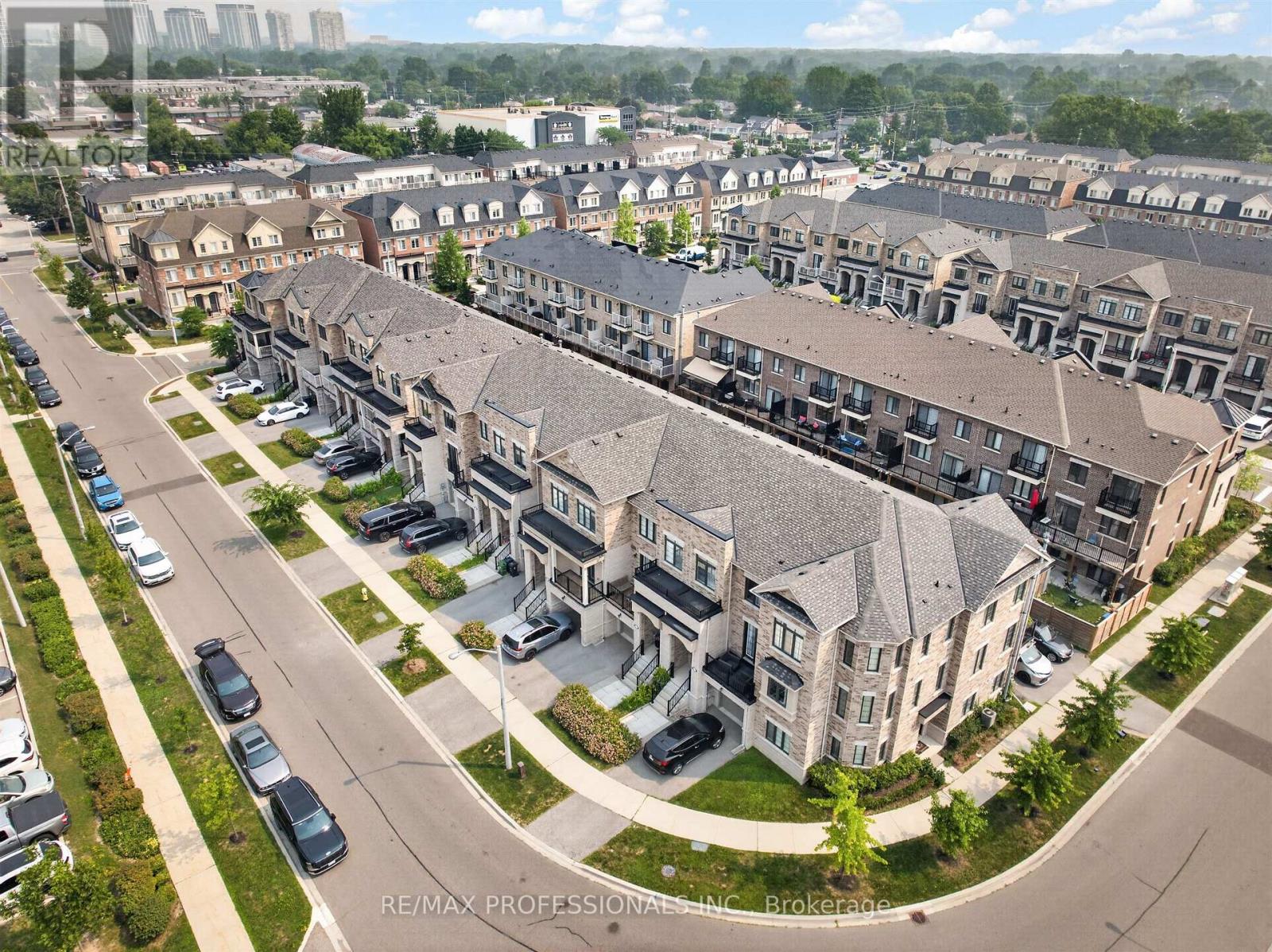 122 THOMAS FISHER DRIVE - 2