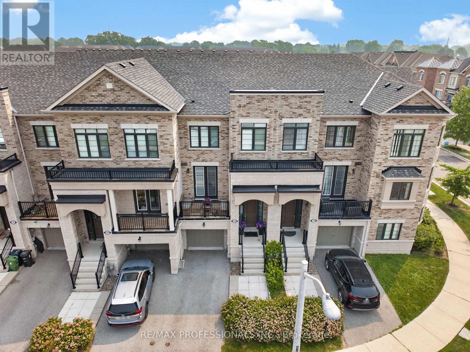 122 THOMAS FISHER DRIVE - 3