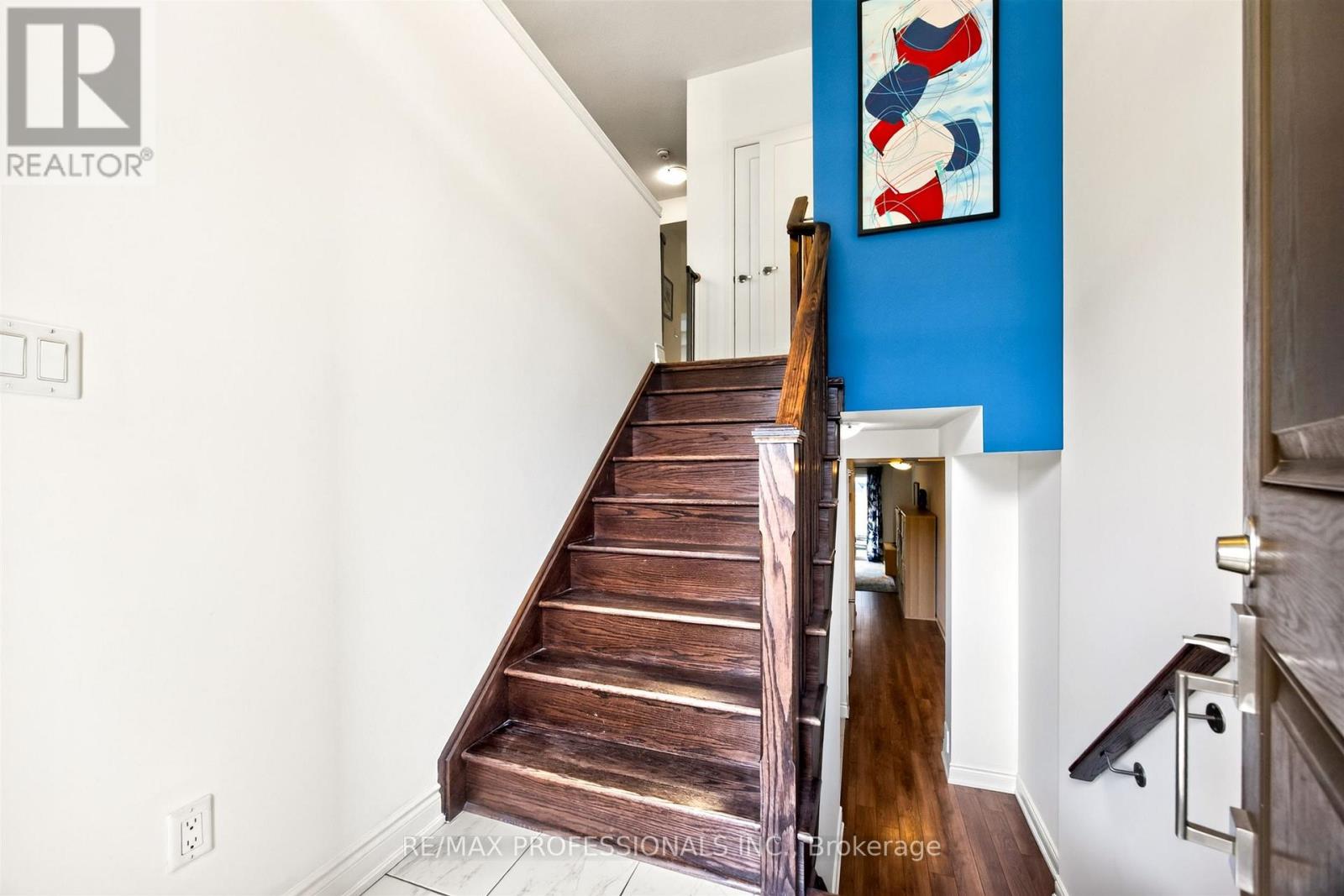 122 THOMAS FISHER DRIVE - 5