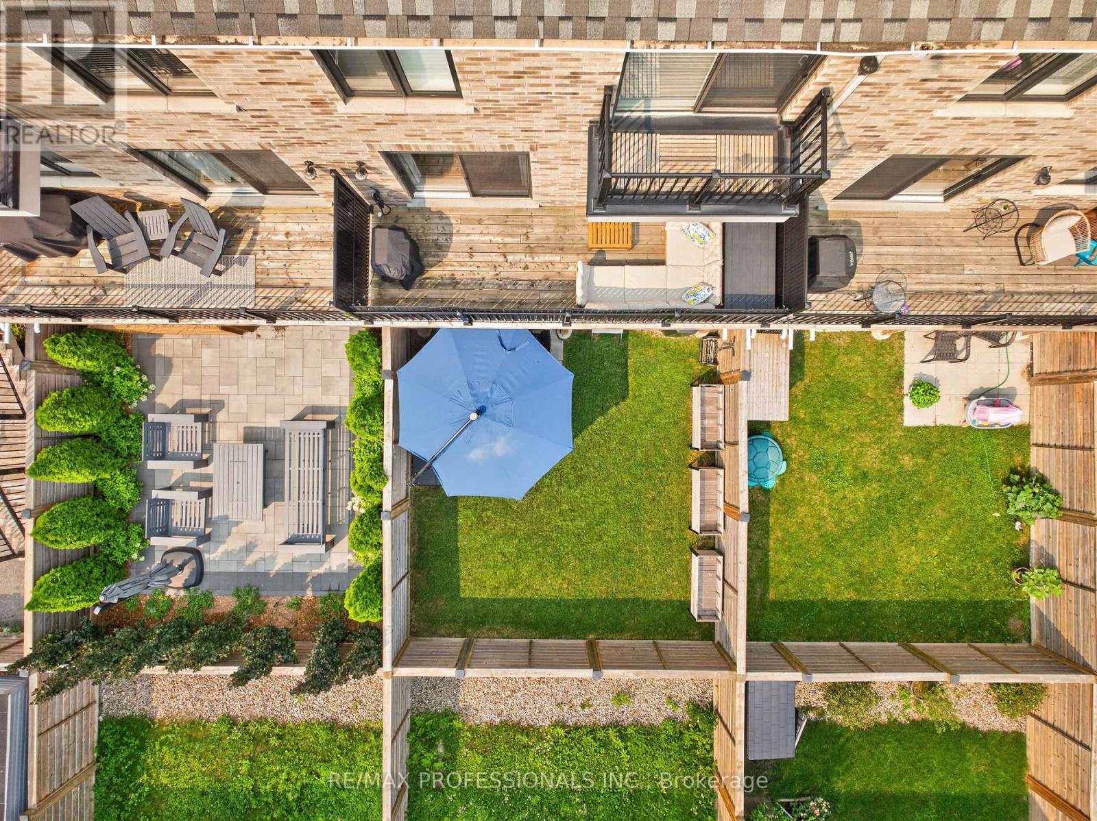 122 THOMAS FISHER DRIVE - 36