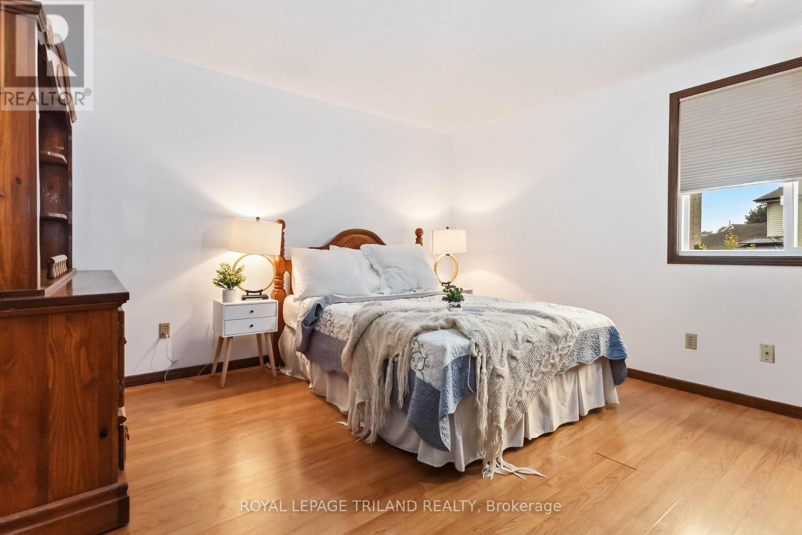 954 CHIPPEWA DRIVE - 14