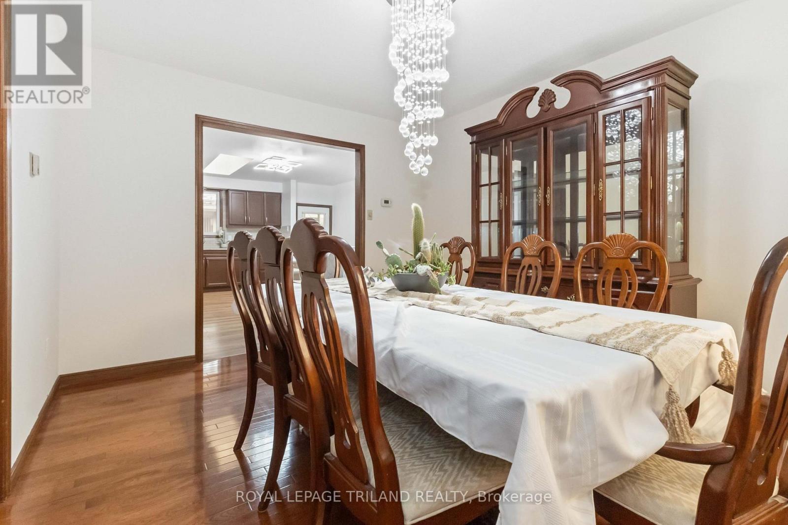 954 CHIPPEWA DRIVE - 13
