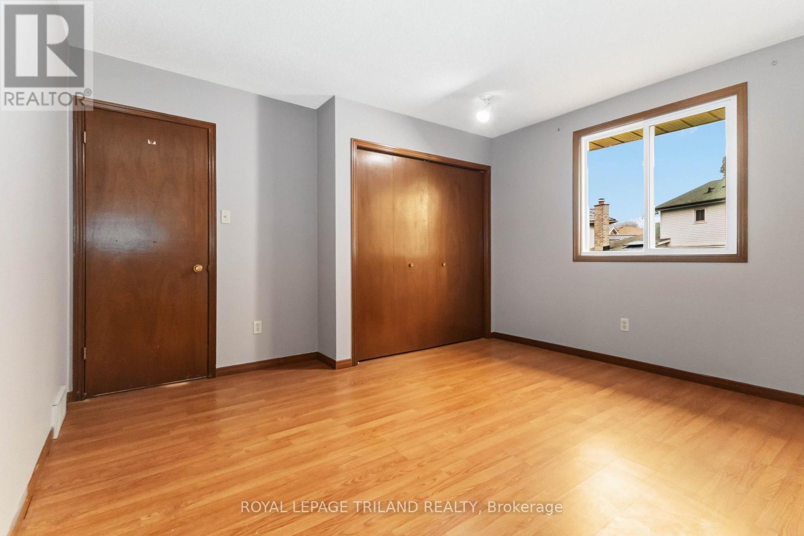 954 CHIPPEWA DRIVE - 18