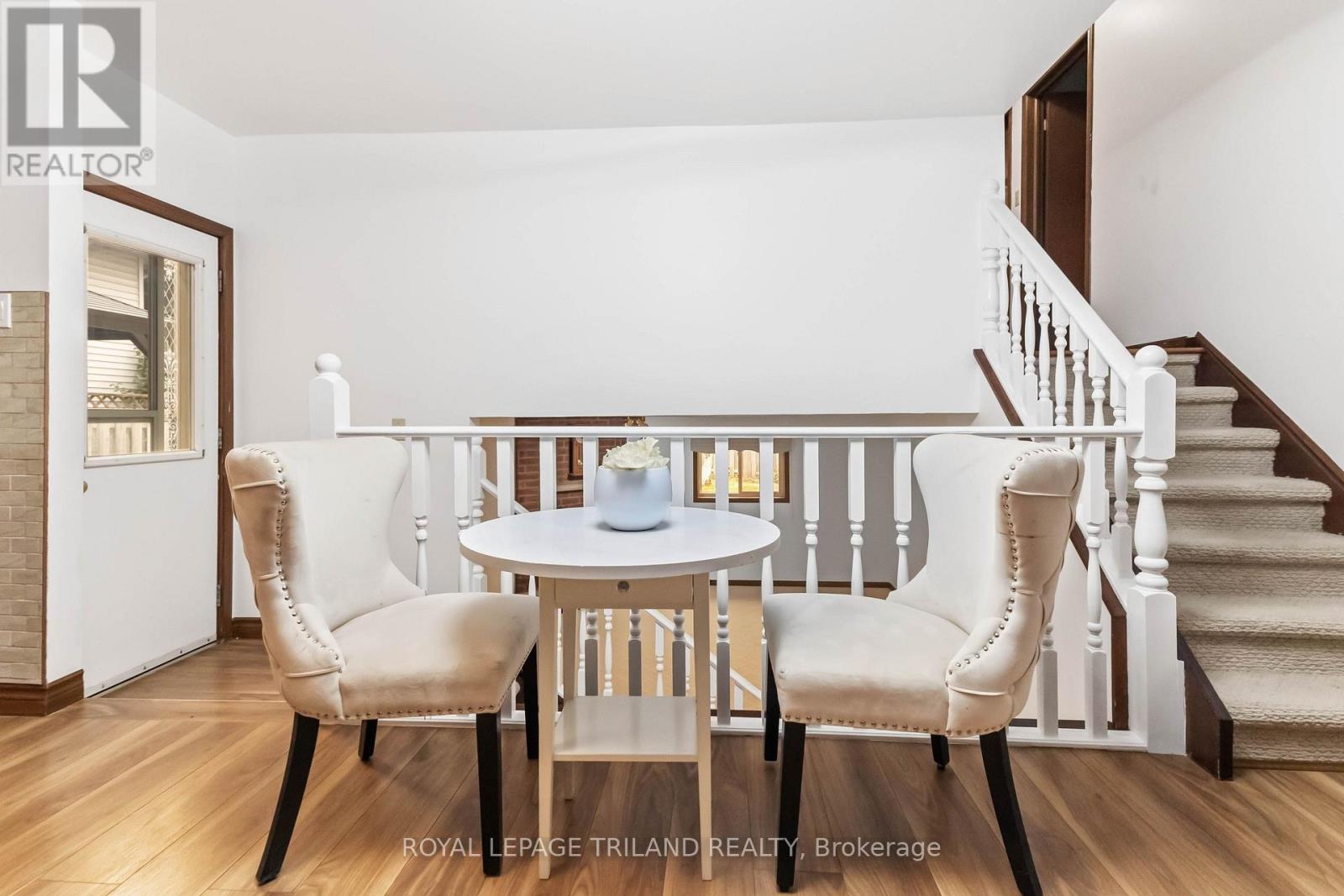 954 CHIPPEWA DRIVE - 9