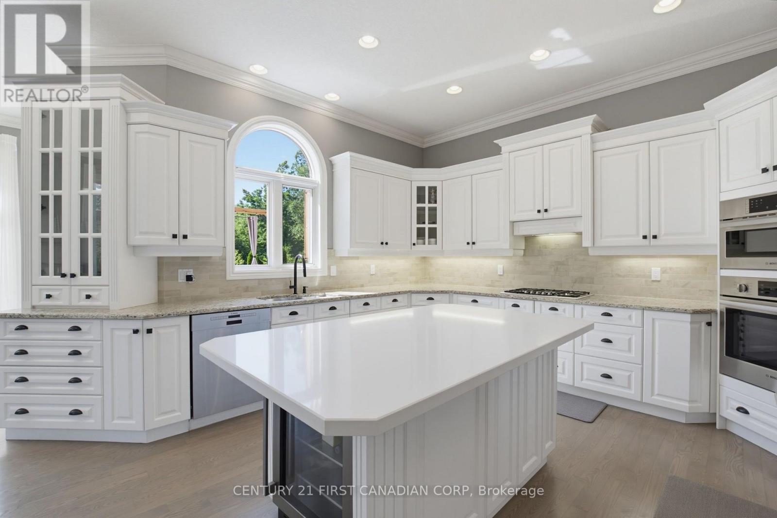106 FITZWILLIAM BOULEVARD - Image 14