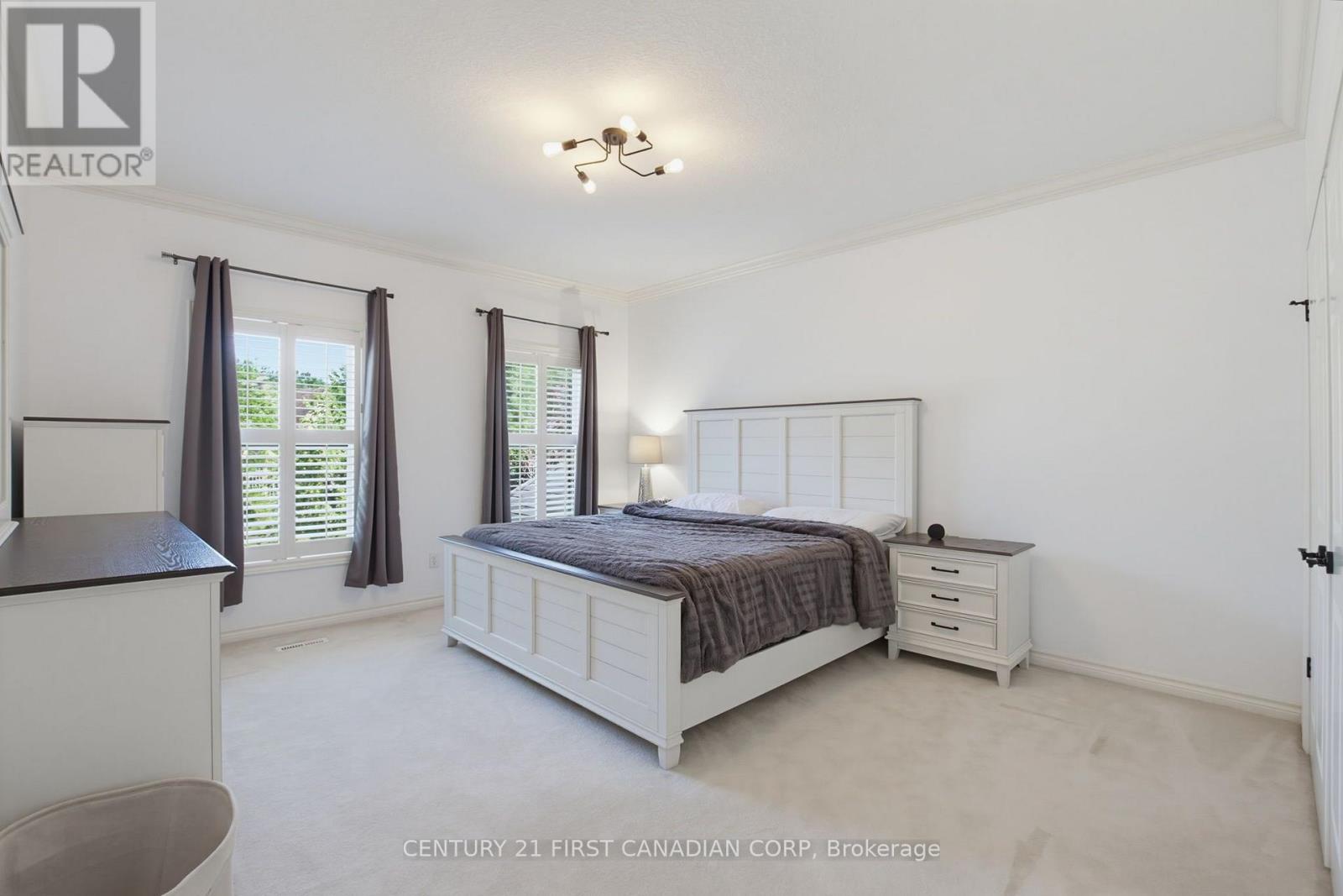 106 FITZWILLIAM BOULEVARD - Image 22