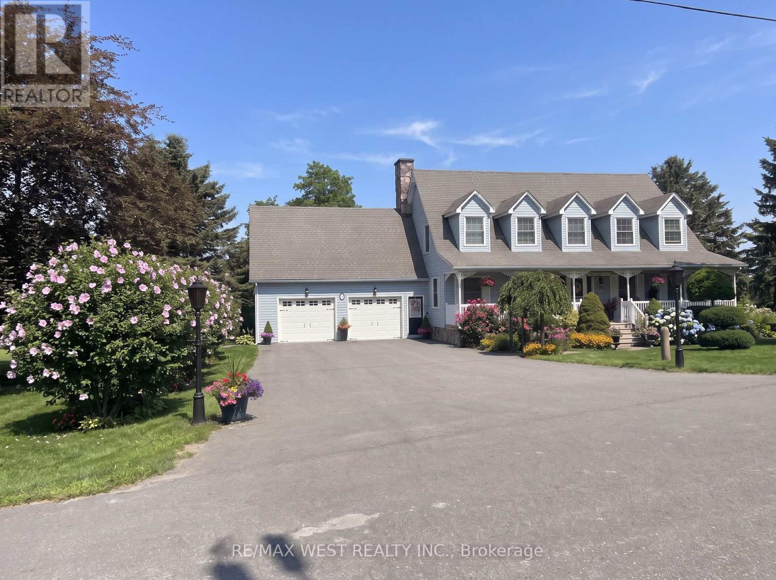 17 FOREST HILL DRIVE - 1