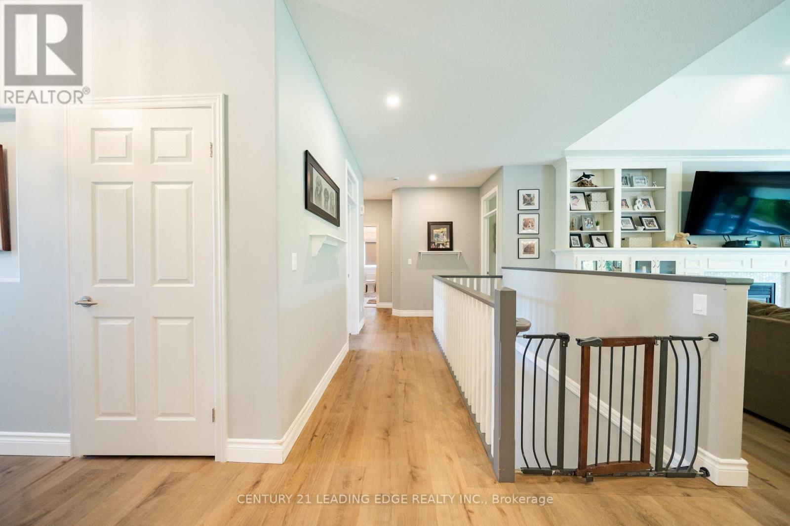27 KARENDALE CRESCENT - Image 18