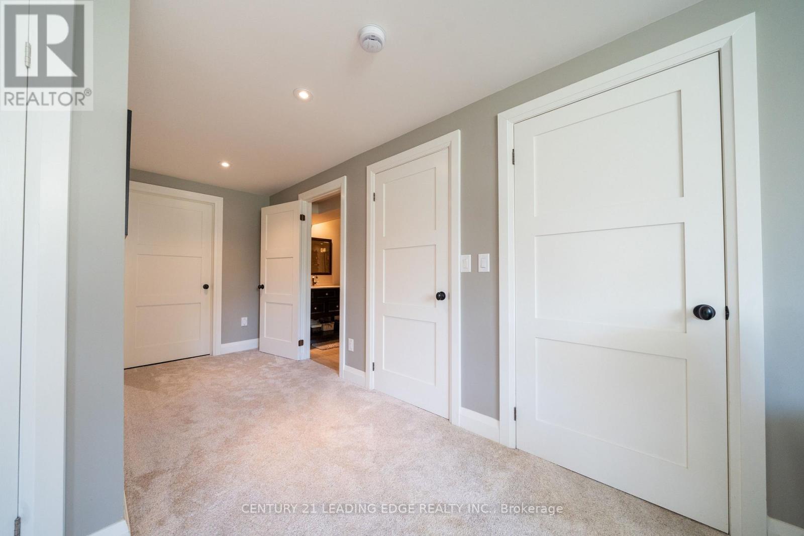27 KARENDALE CRESCENT - Image 34