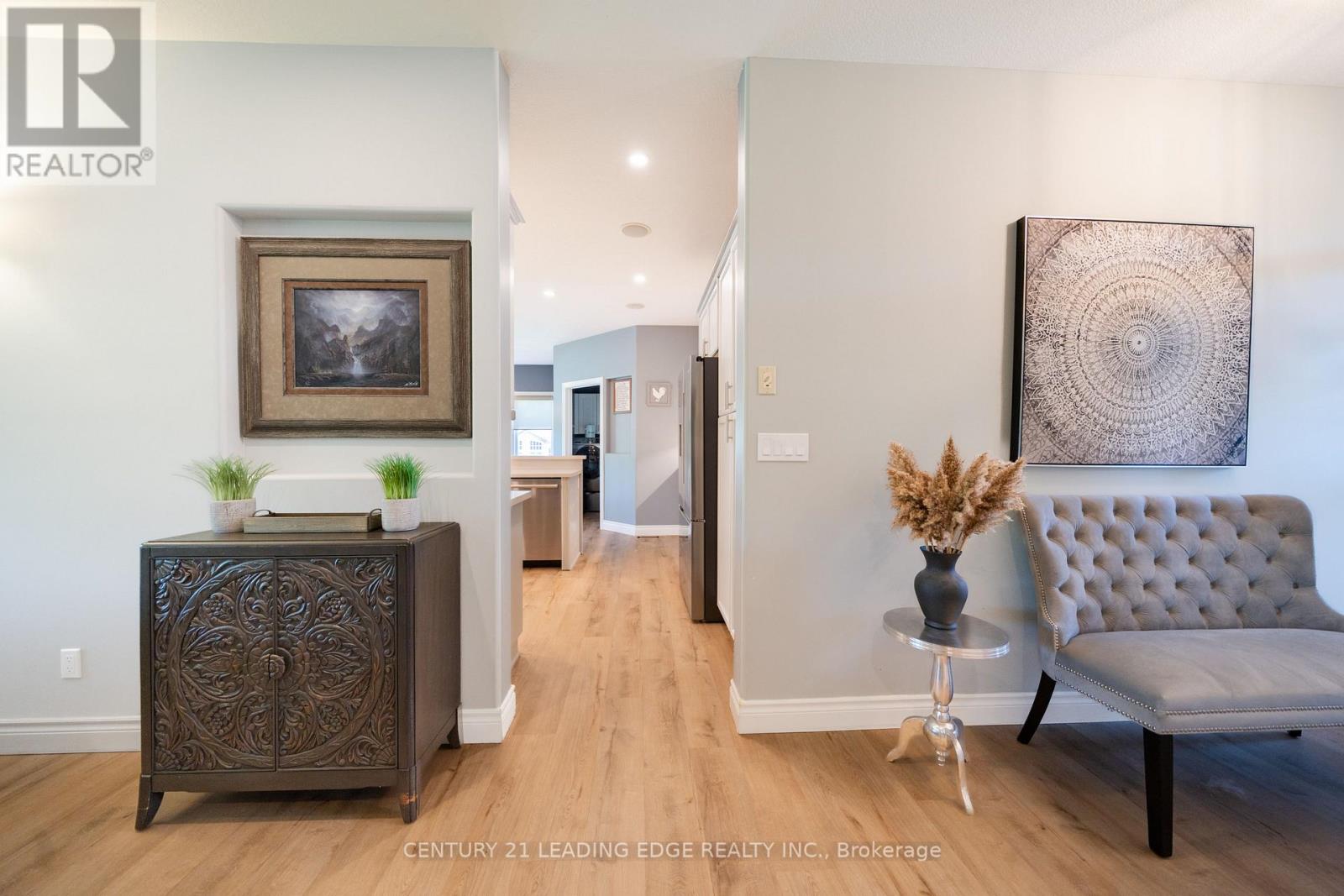 27 KARENDALE CRESCENT - Image 8