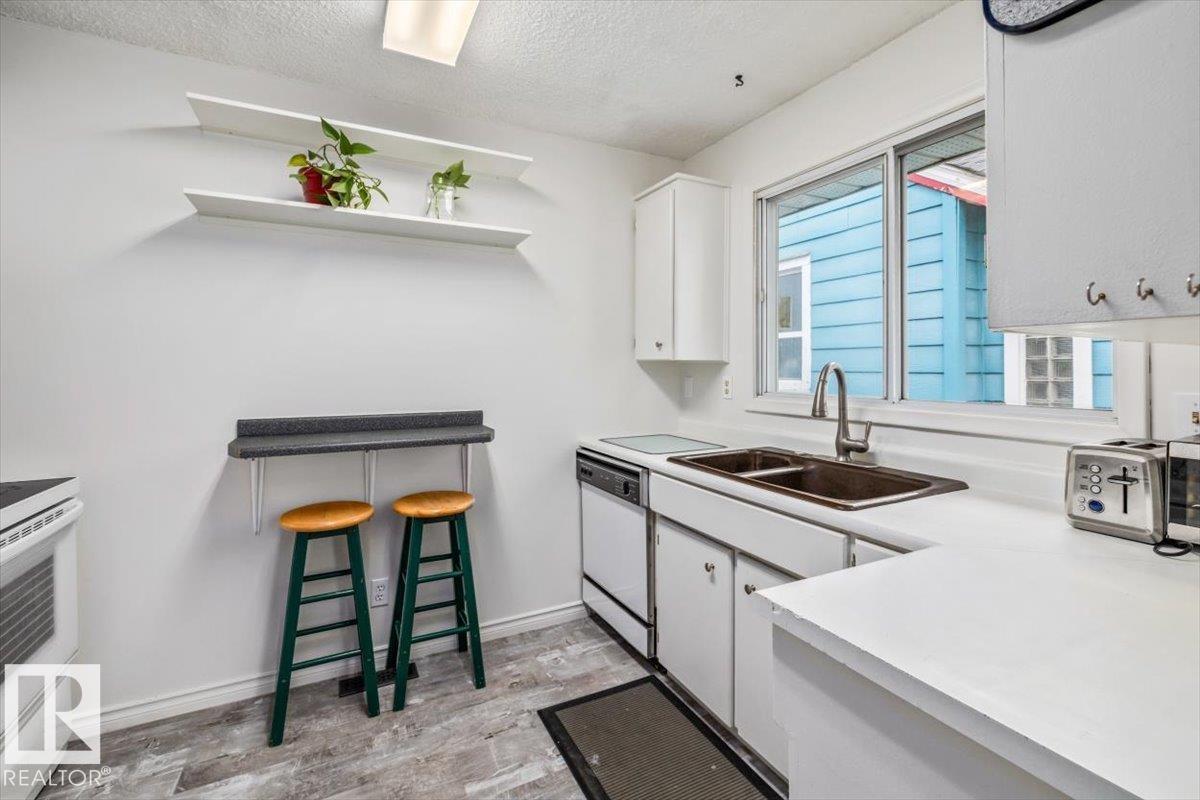 11428 79 AV NW - Image 9