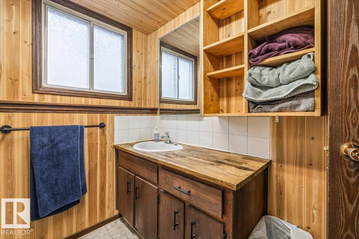 11428 79 AV NW - Image 32
