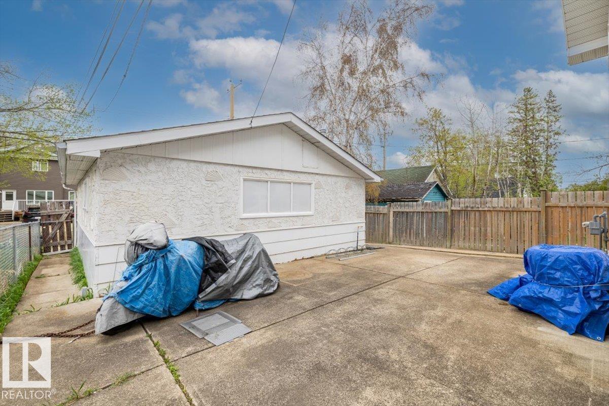 11428 79 AV NW - 41