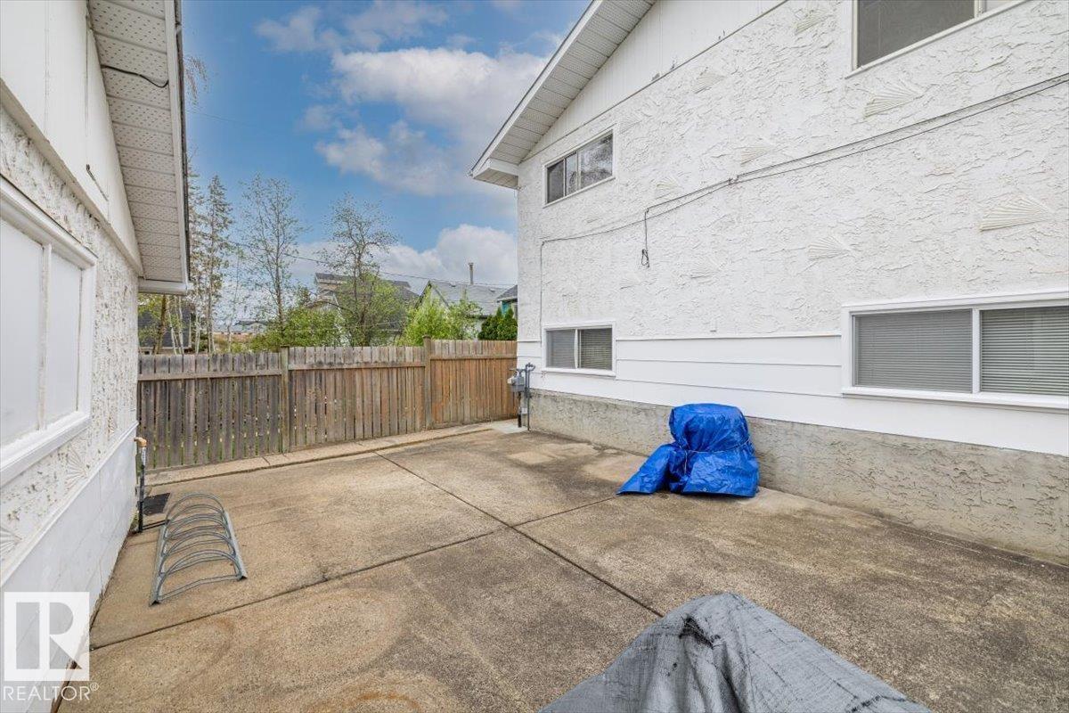 11428 79 AV NW - 40