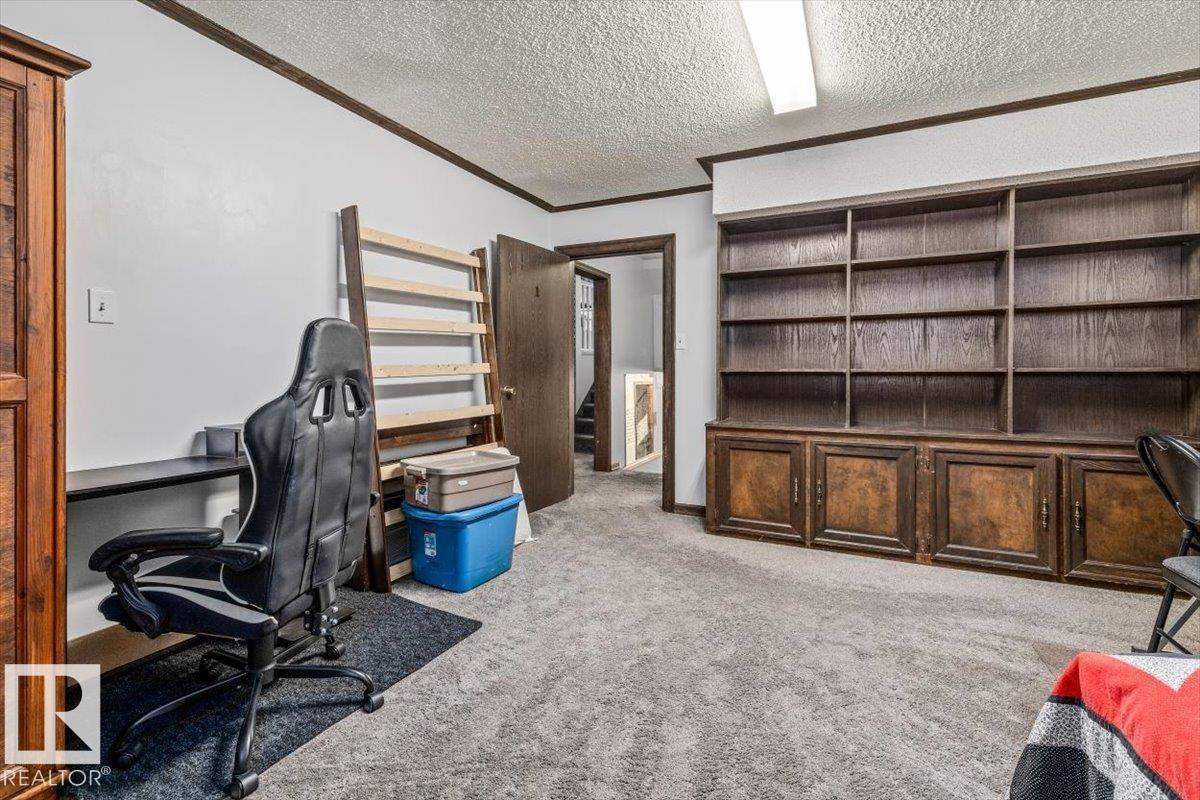 11428 79 AV NW - 30
