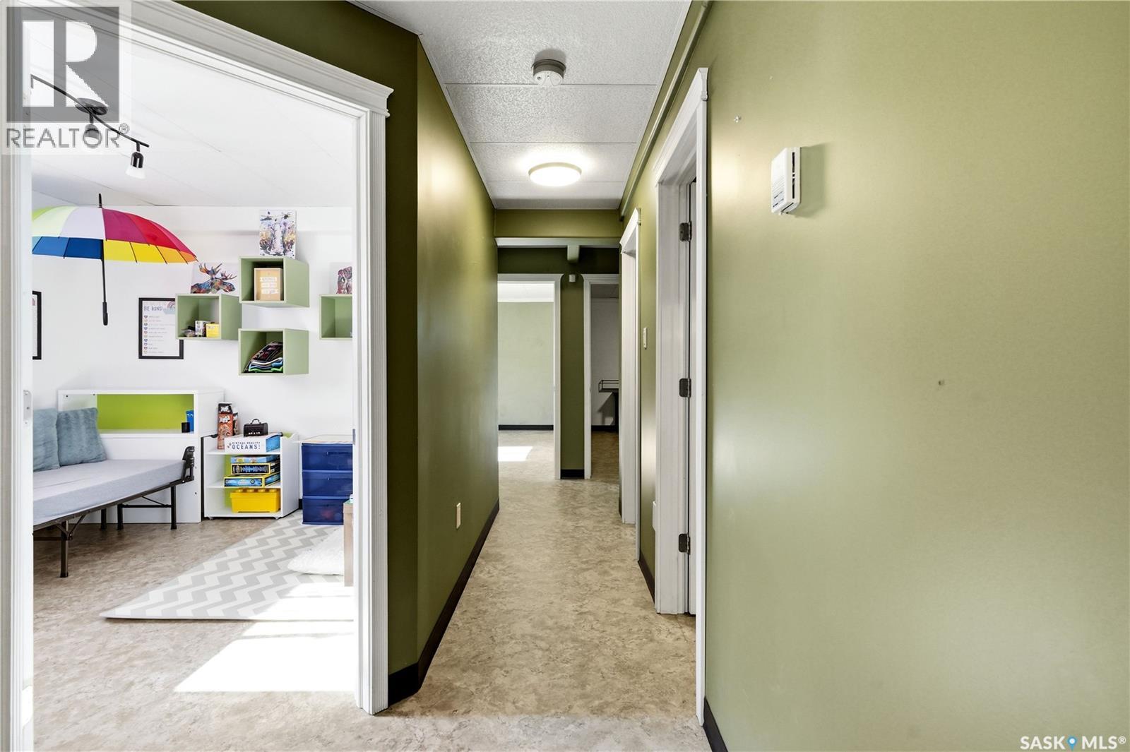 308 3rd STREET W - 25