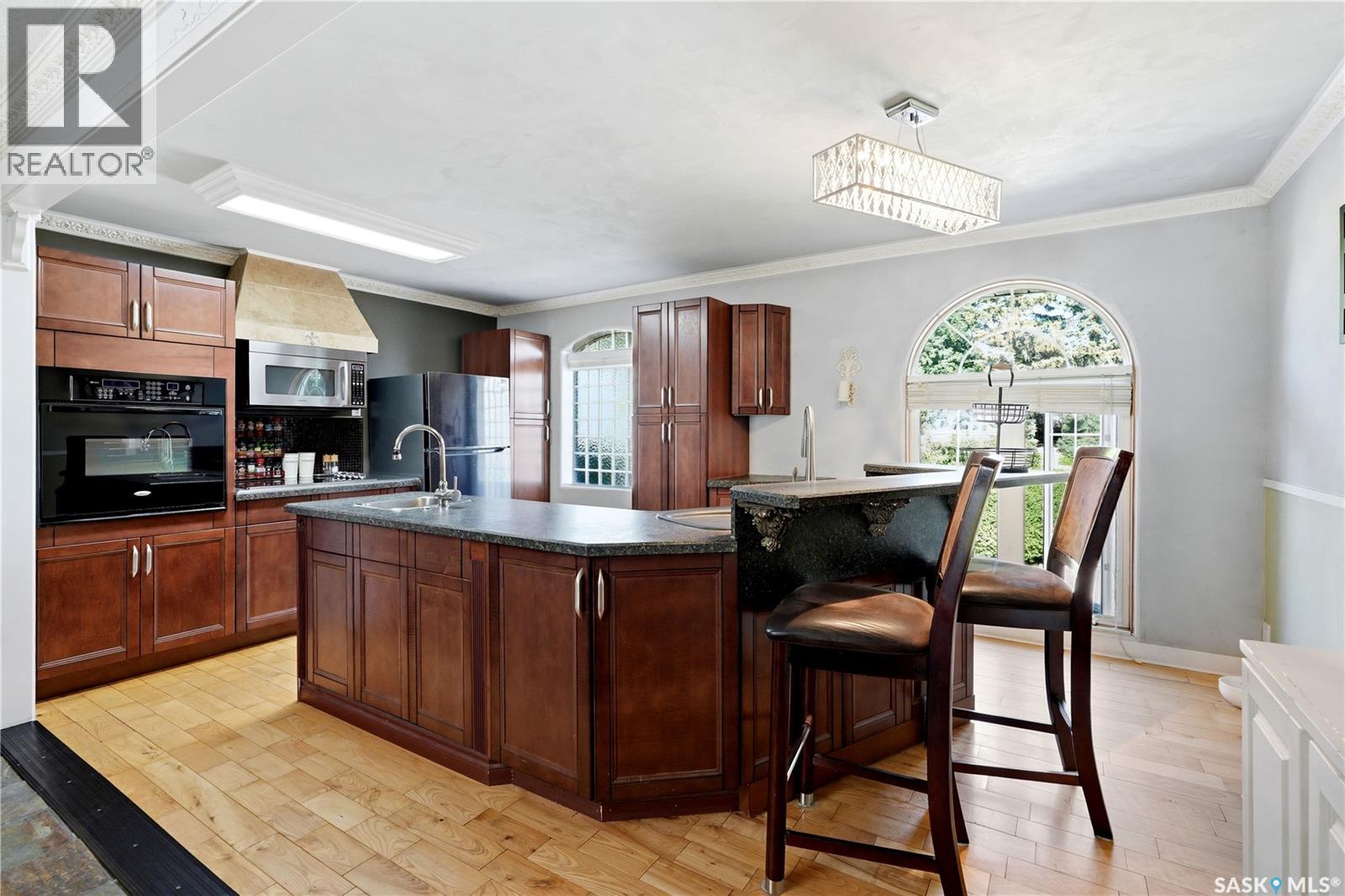 308 3rd STREET W - 6