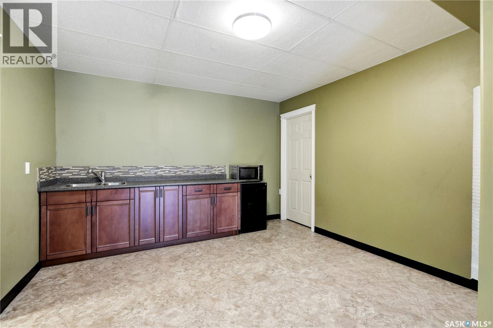 308 3rd STREET W - 22