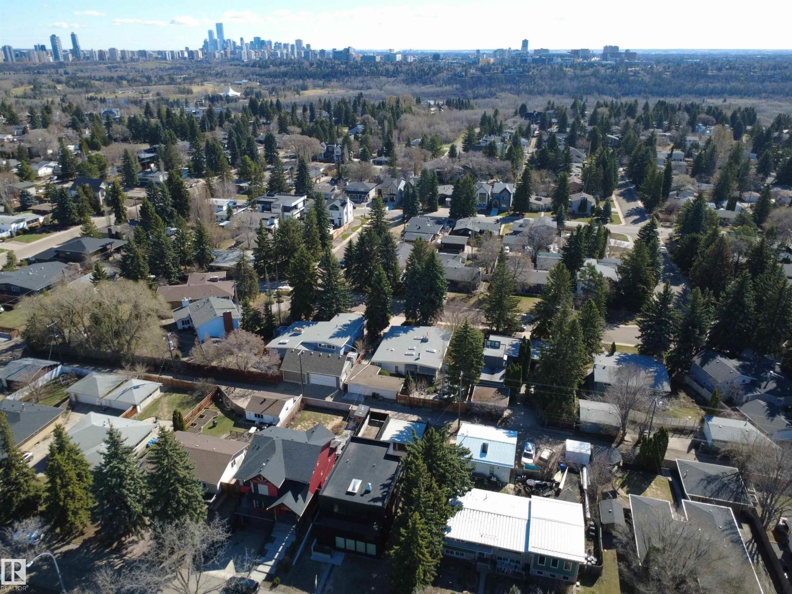 8815 142 ST NW NW - 4