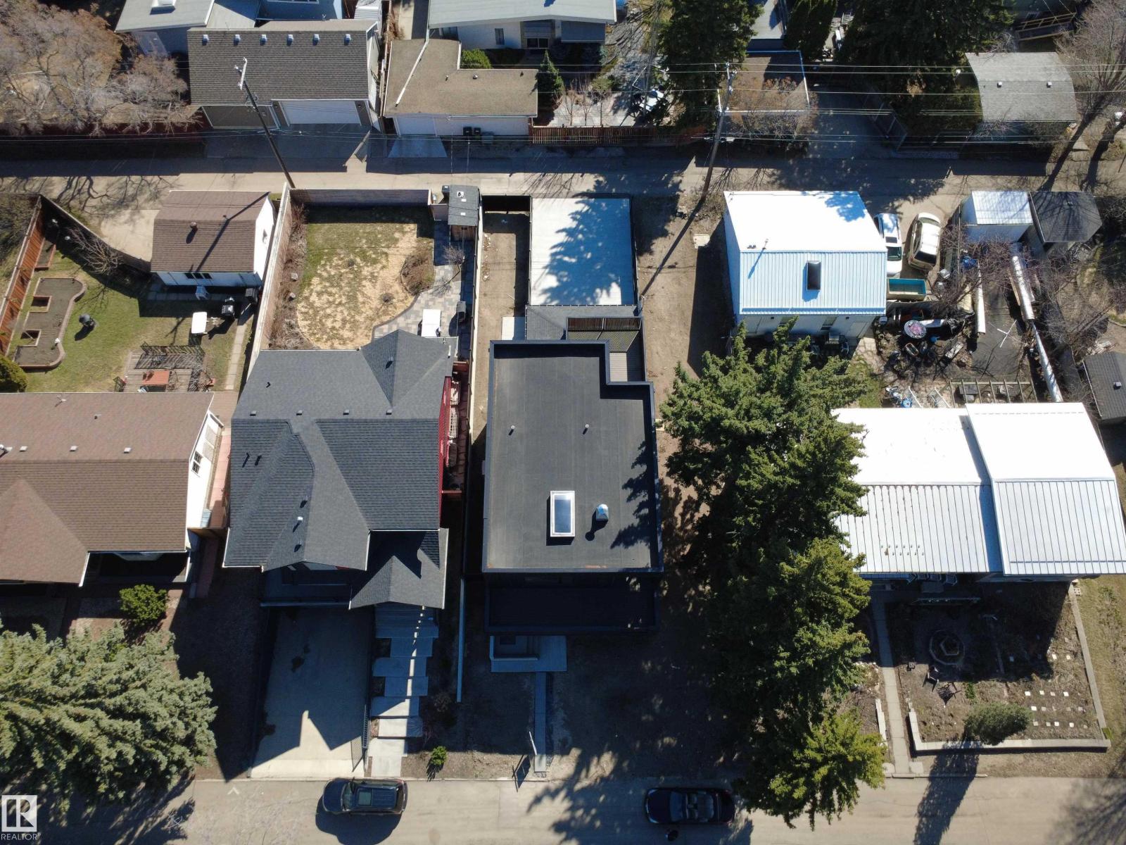 8815 142 ST NW NW - 55