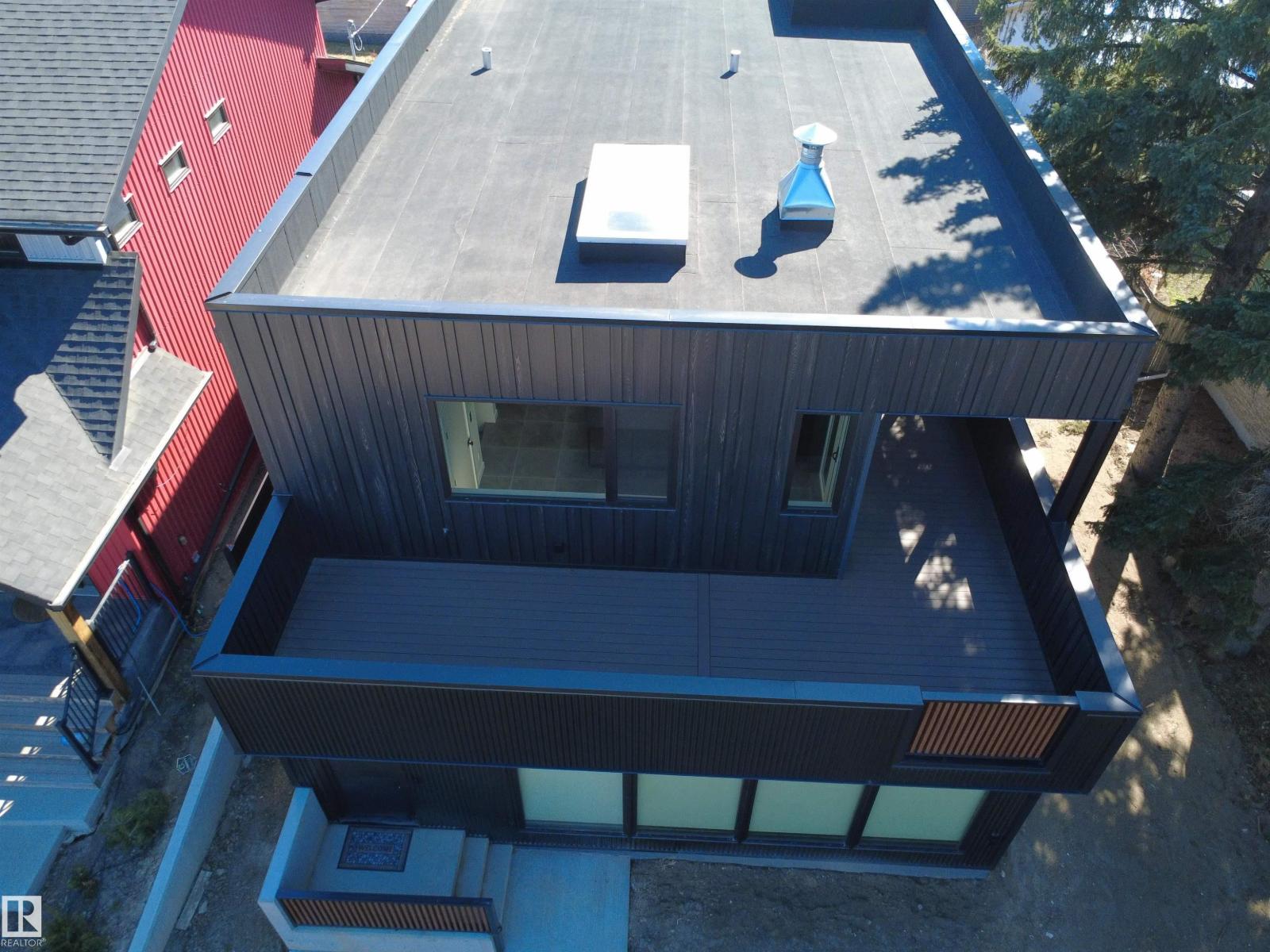 8815 142 ST NW NW - 2