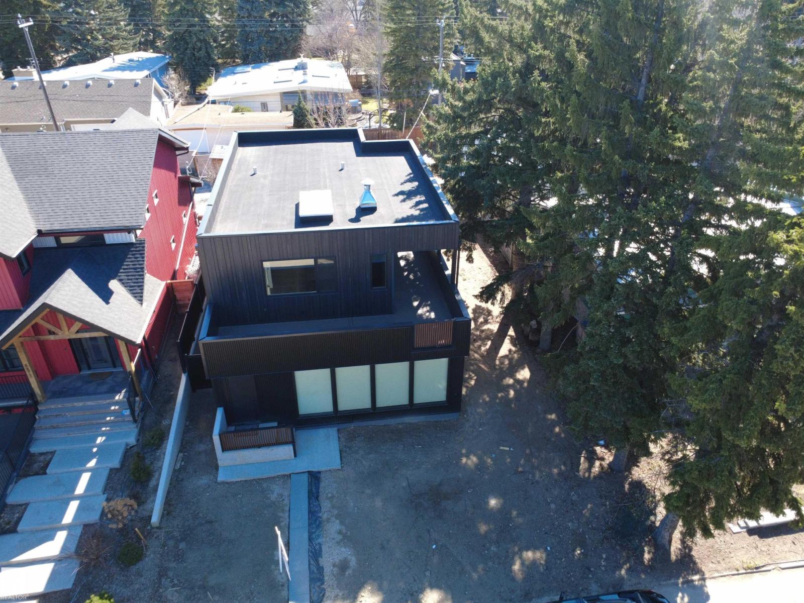 8815 142 ST NW NW - 58