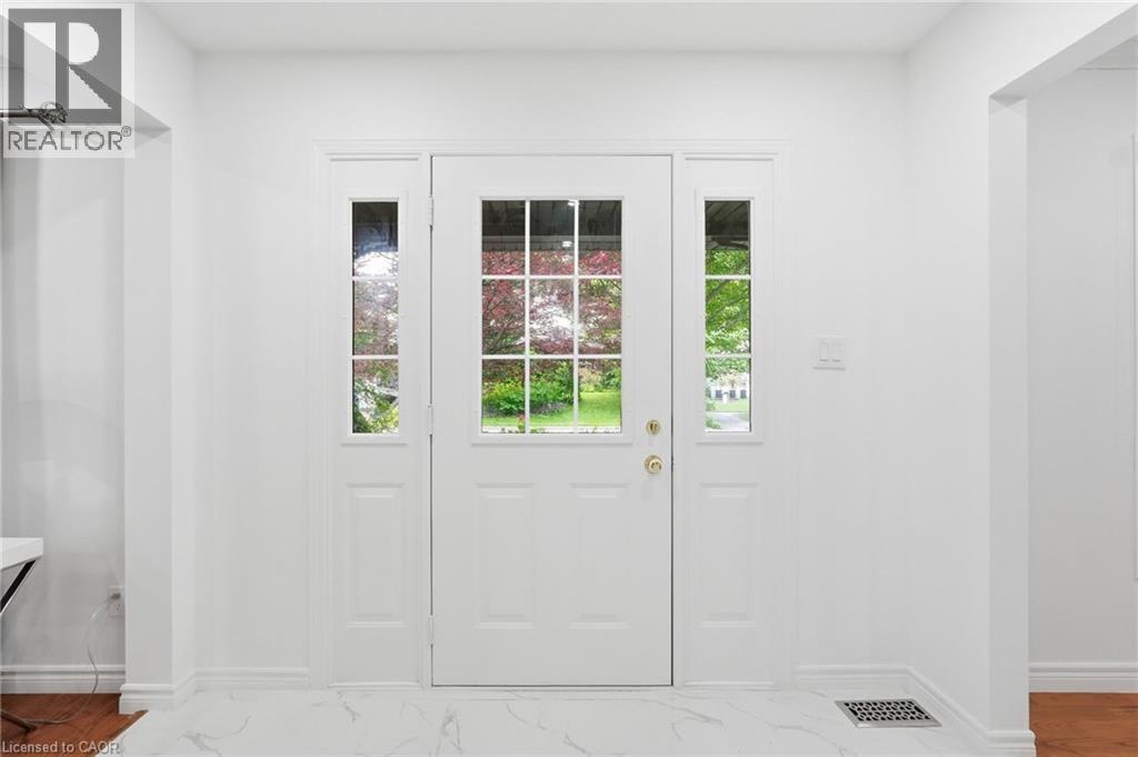292 THORNCREST Drive - 7