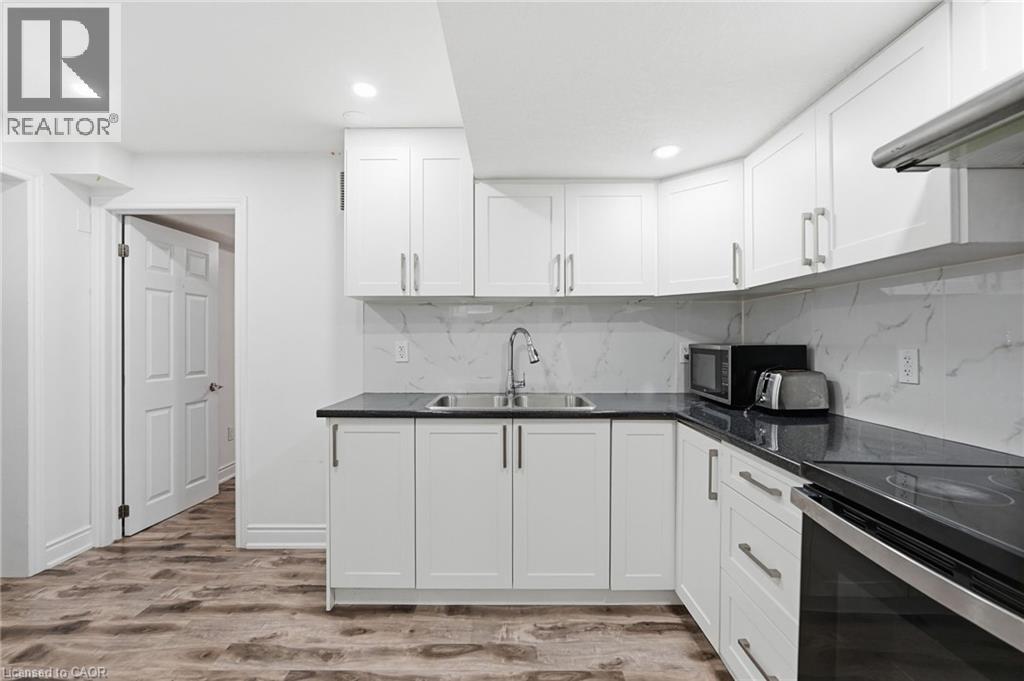 292 THORNCREST Drive - 41