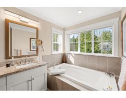 3711 142nd Street, Surrey, BC V4P0C2 Photo 26