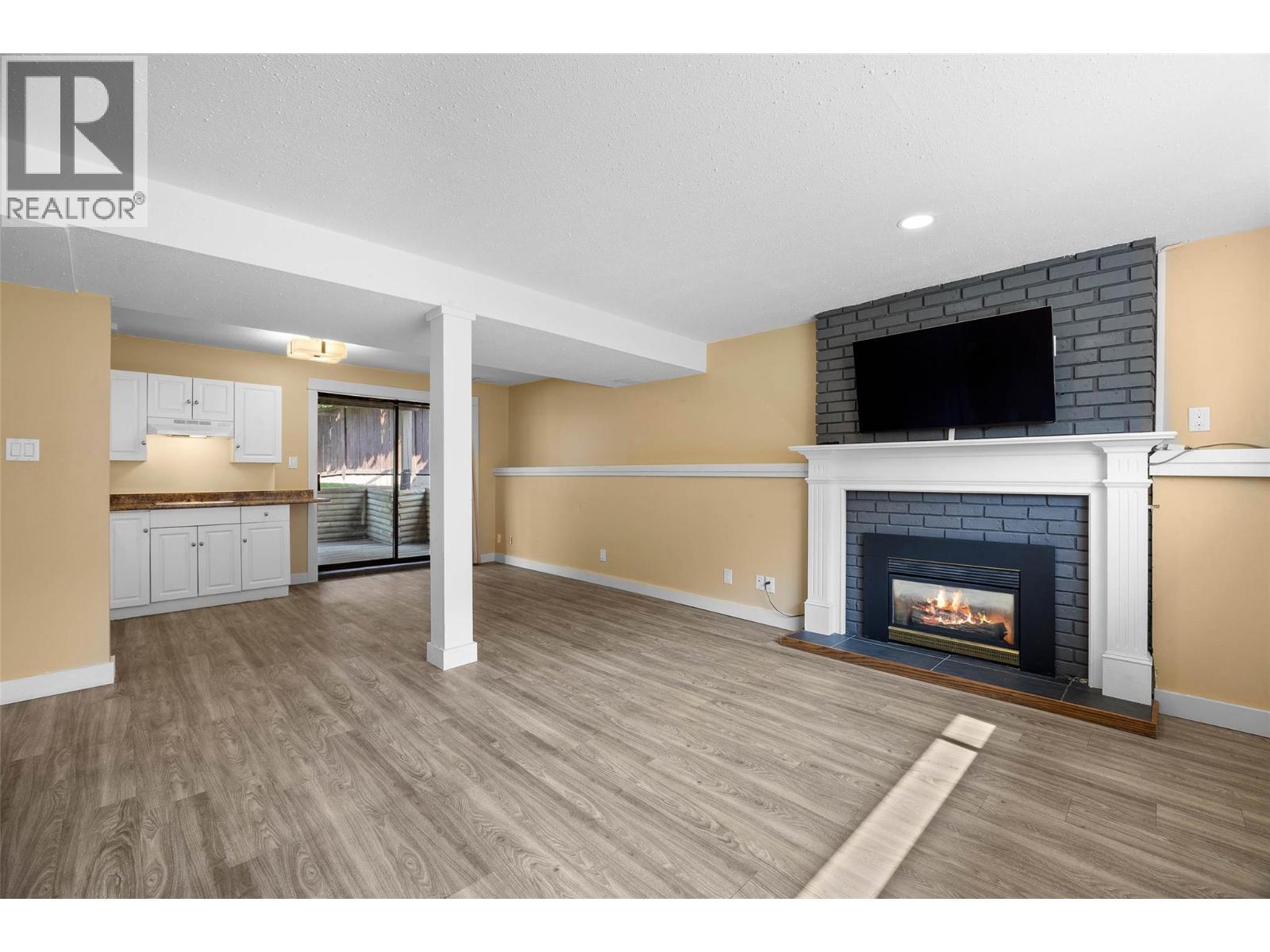 265 MCKAY Place - 33